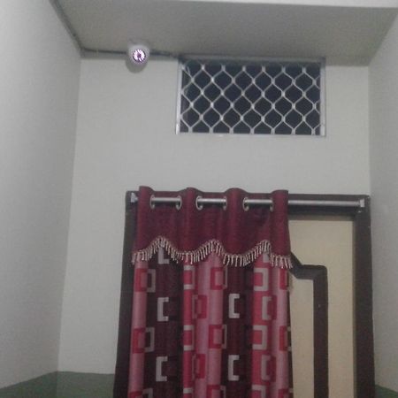 Ganesh Lodge Puri Luaran gambar