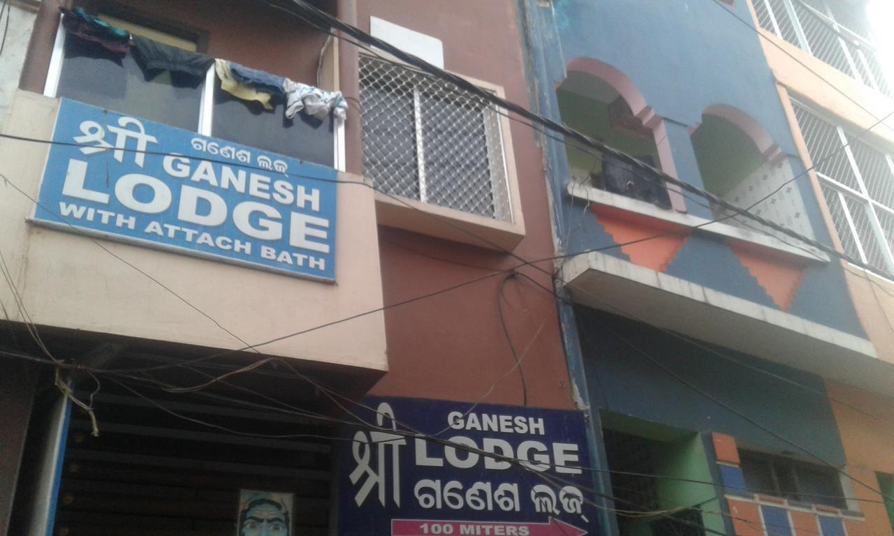 Ganesh Lodge Puri Luaran gambar